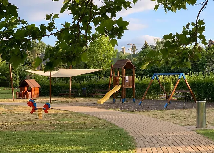 Balatonic * זמראדי